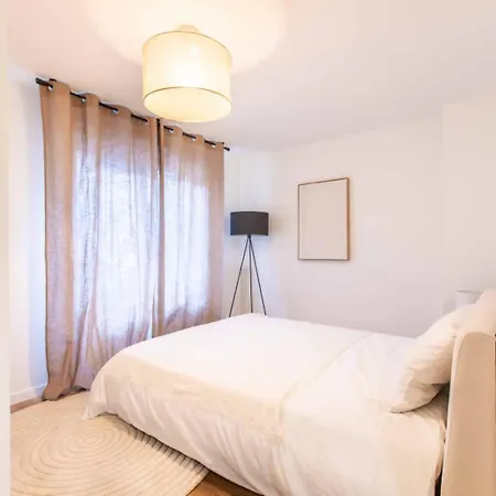 So Amata , A Deux Pas Du Port De * Nice