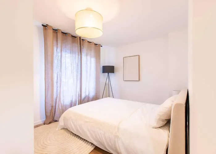 So Amata , A Deux Pas Du Port De * ニース