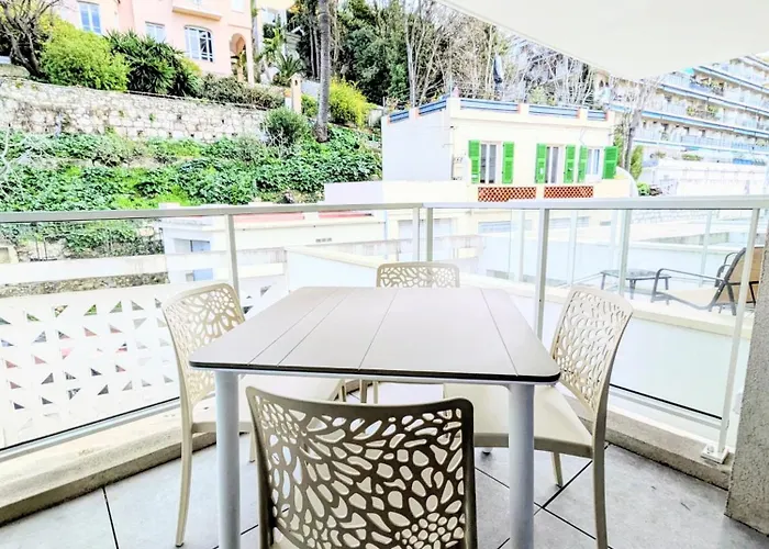 So Amata , A Deux Pas Du Port De