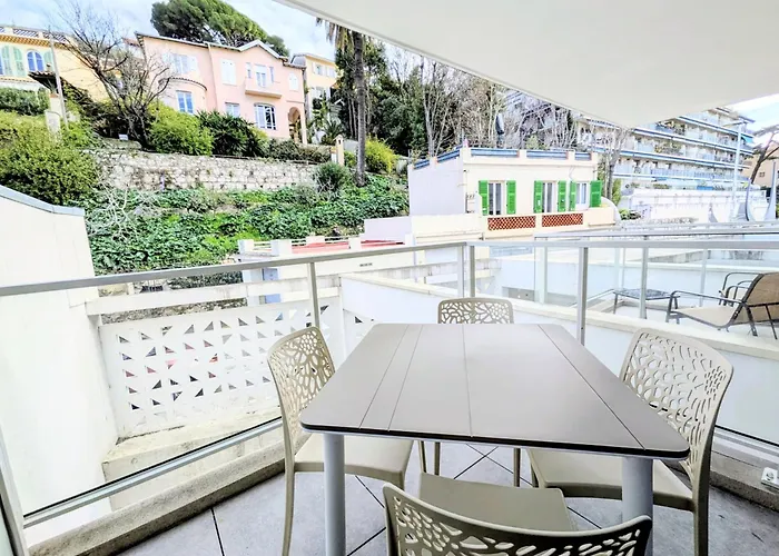 So Amata , A Deux Pas Du Port De アパート *